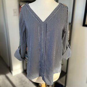 Zara v neck three quarter sleeve striped top, size medium
